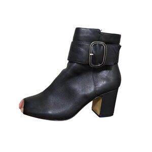 Bella-Vita‎ Women 7.5W Black Leather Ankle Boots Buckle Detail Block Heel Preppy